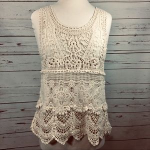 • 5 for $25 • 👣 Bohemian summer loose knit tank